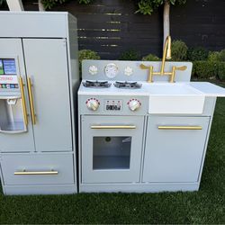 Teamson Kids Little Chef Charlotte Modern Modular Interactive Wooden Play Kitchen with Refrigerator, Stove and Sink in Gray with Gold Accents