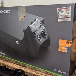 Xbox One X/ Msi Gaming Monitor 1TB 🎮