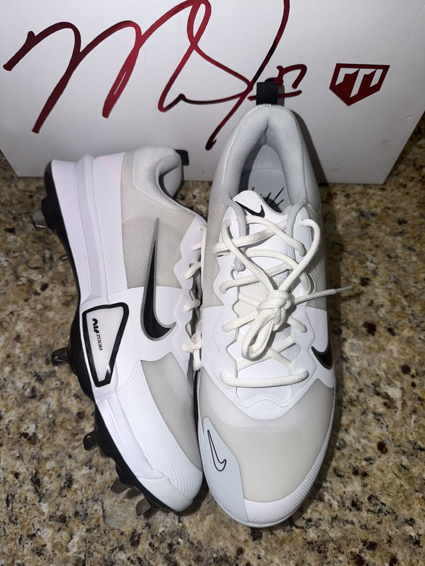 Men’s Baseball Cleats Force Zoom Trout 9 Pro Size 10.5