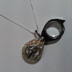Magnifying Glass Oxidized silver Lady Face MOP Loupe Pendant Necklace 20x Strong