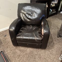 Fee Pleather Chair 