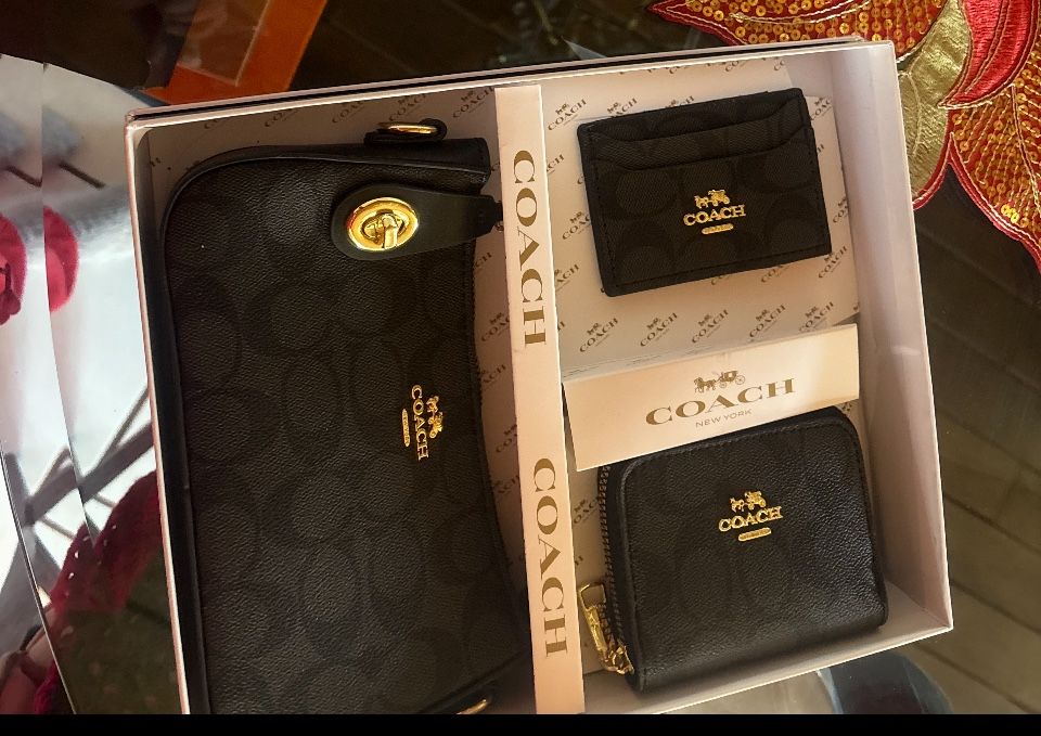 Coach 3 Pc Set In Black π«Άπ»