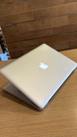 Apple MacBook Pro 13” i5/8GB/256GB SSD $140