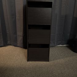 Storage Rack With Draws 