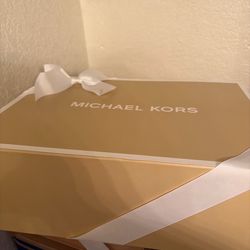 Authentic Micheal Kors purse