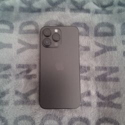 UNLOCKED iPhone 14 Pro Max