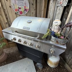 Nexgrill 5 Burner - Propane Grill