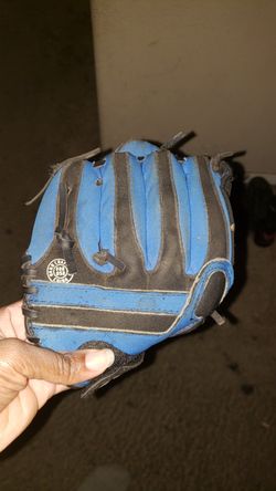 Baseball glove