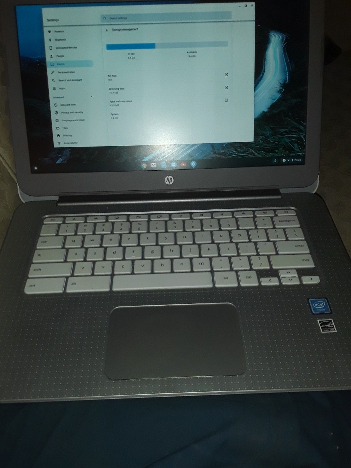 Hp chrome book 14 & 8gb sd card