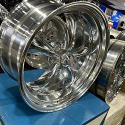 22x11. 22x9. AMERICAN RACING. 5x5