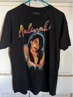 Aaliyah T Shirt size Large Adult