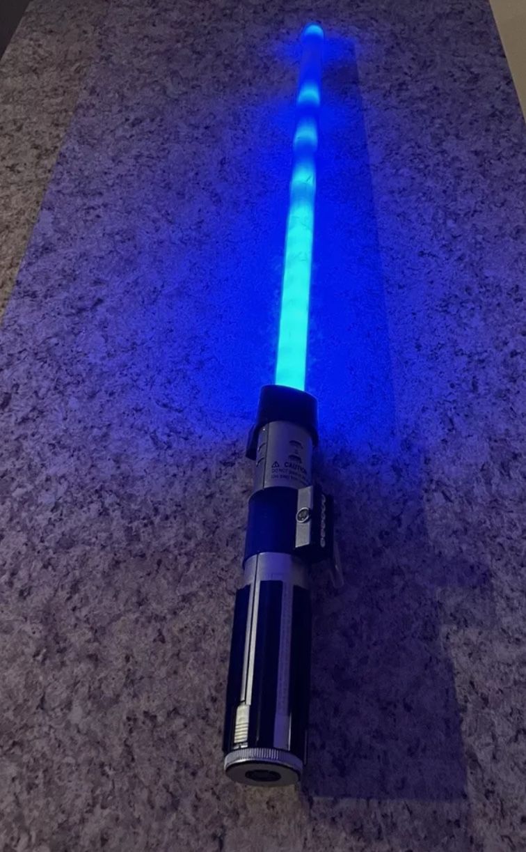 STAR WARS Red Blue Lightsaber 2010 Hasbro Ultimate FX C-2945A