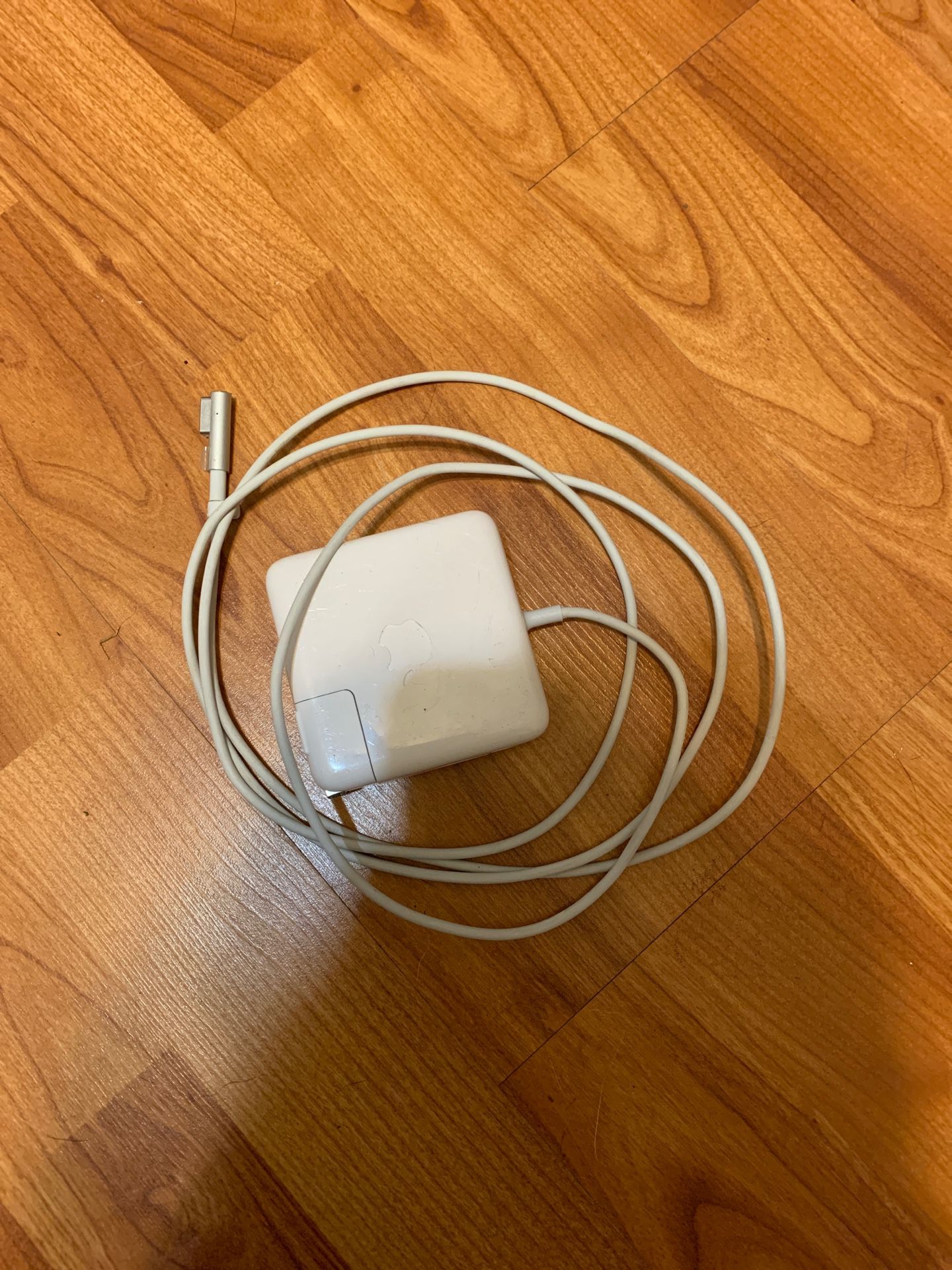 Mac charger