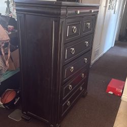 7 Draw Bedroom Dresser 