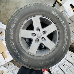 Jeep brand rim