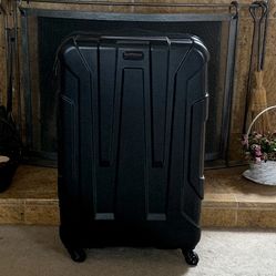 Samsonite Centric Hardside Expandable Luggage with Spinner Wheels, Black, Checked-Large 28-Inch