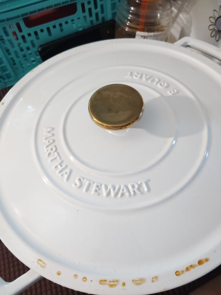 Martha Stewart 8 quart Enamel Cast Iron Dutch Oven