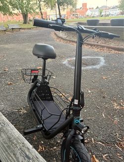 Gyroor Electric Scooter - BRAND NEW IN BOX