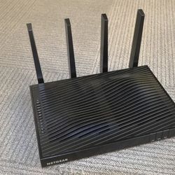 Netgear R8500 Nighthawk X8 AC5300 Tri-Band Quad Stream  WiFi Router