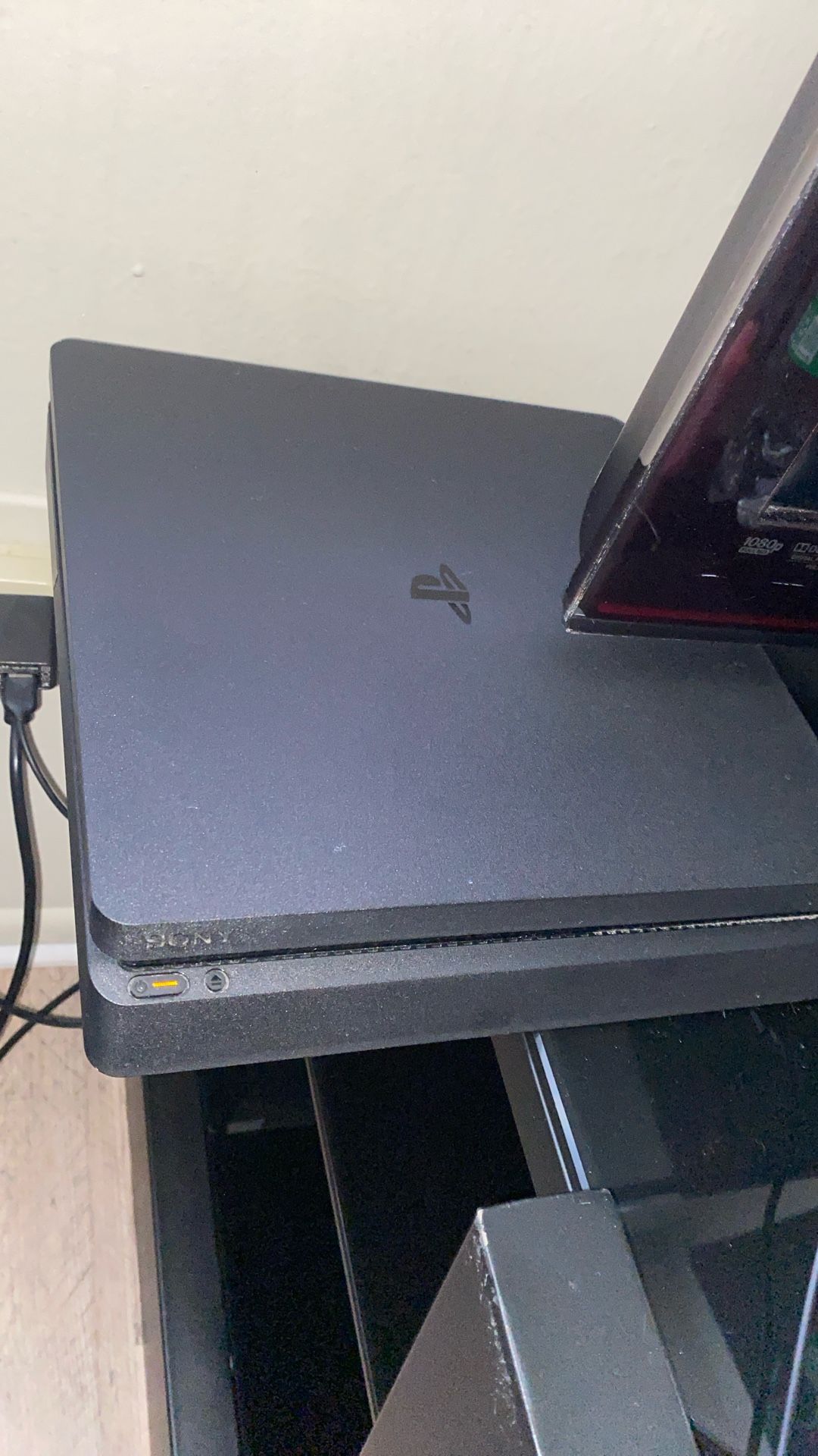 1Tb PlayStation 4