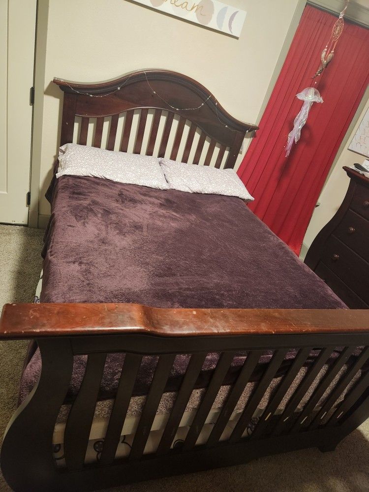 Cherry Full Size Bedroom Set