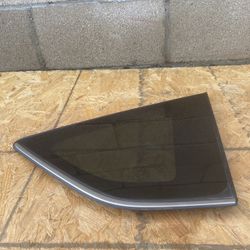 13-18 Toyota RAV4 Passenger Rear Quarter Right Window