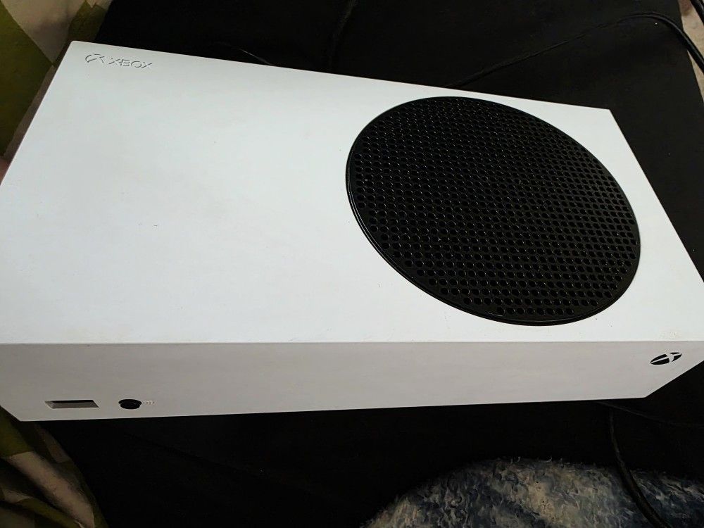 Xbox Series S – My Gamer Girl Era Is Over 🎮💅 – $250