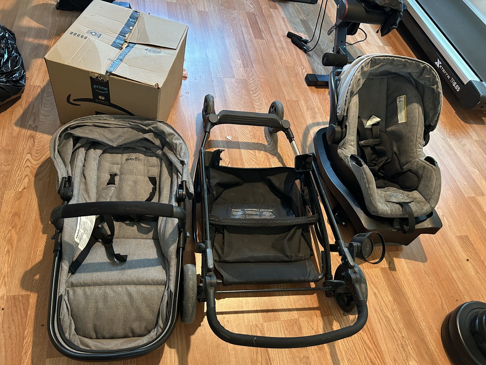 strollers compatible with peg perego viaggio Veloce - Compact Full Featured Lightweight Stroller - All Primo 4-35 Infant Car Seats - Made in Italy Gears Sale The Primo Viaggio Lounge Airport runs, city walks, Serial #:TBB5018 - Chrome