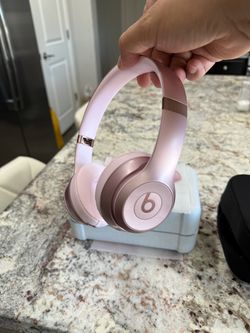 Beats solo 4