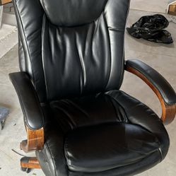 Executive La-Z-Boy Leather Desk Chair -Black