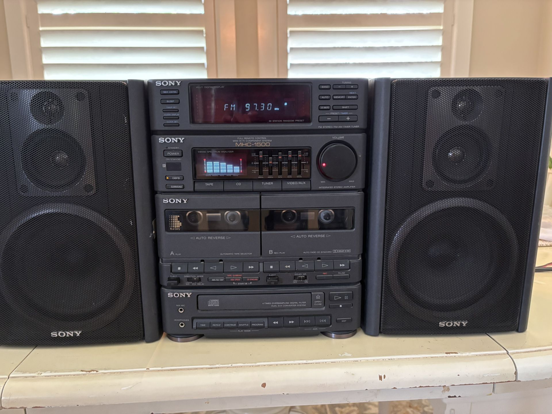 Vintage Sony MHC-1500 Stereo System