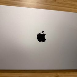 MacBook 16