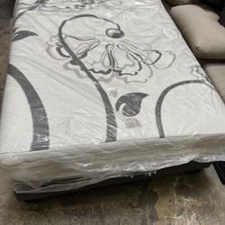 New 10” Twin Xl Hybrid Mattress 