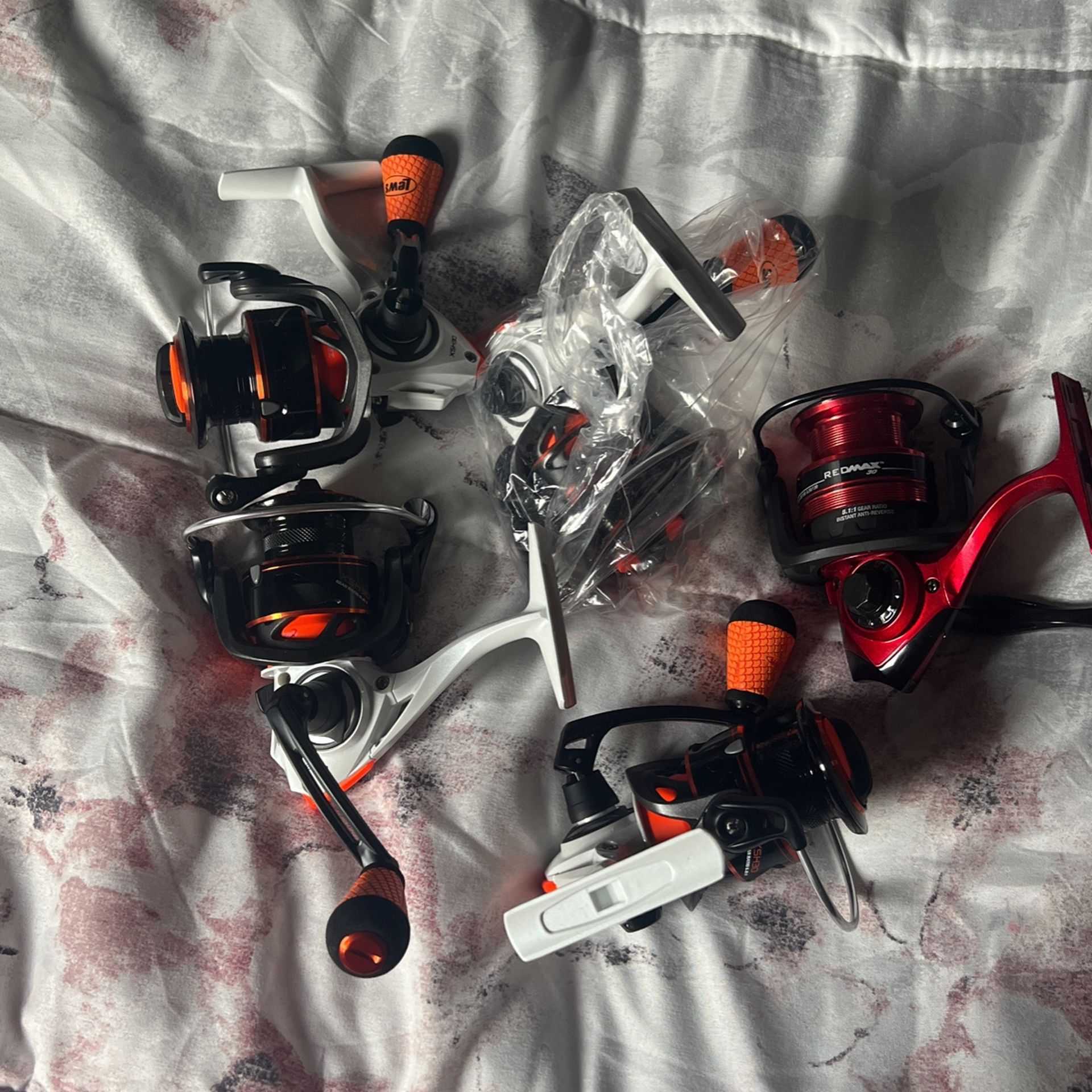 New Lews Xsh30 And Abu García Redmax