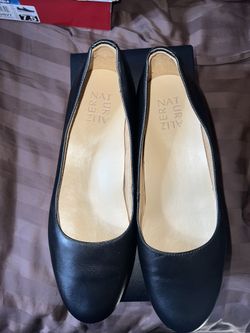 Naturalizer Ballet Slippers - Womens/Size 8