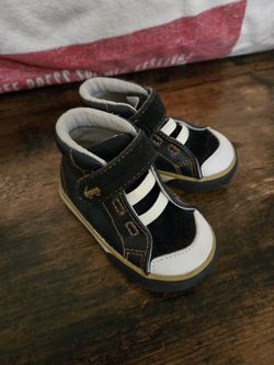 See Kai Run Toddler Shoes, Size 4