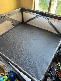 playpen 50x50 used about one month