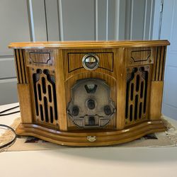 Classic Retro Radio & Cassette Player