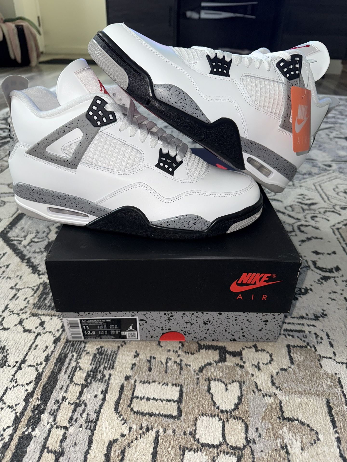 Jordan Retro 4 White Cement