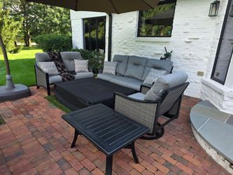 Tropitone outdoor patio furniture
