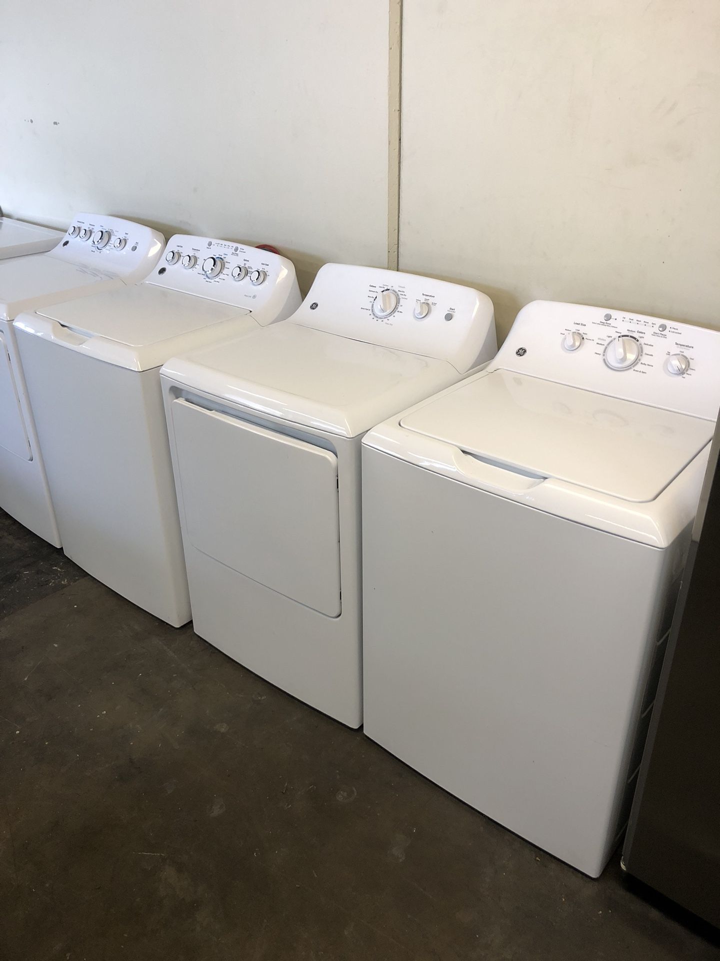 General Electric Washer Gas Dryer Set 
