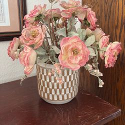 Ceramic Pot With Artificial Rose Arrangement