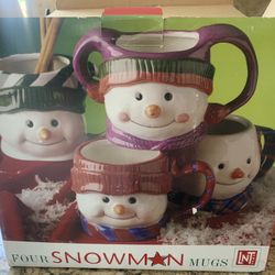 4 Adorable Mugs W/box 