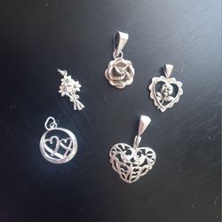 Lot of sterling silver pendants