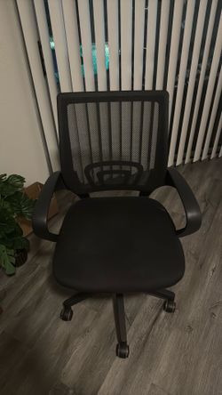 Office chair, can deliver
