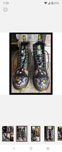 Pascal floral Dr. martens size 11 womens
