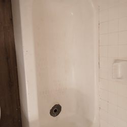 Tub Surround With Hole Repair