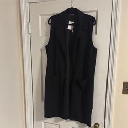 Black Sleeveless Vest
