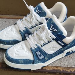 Louis Vuitton Trainer Sneaker 