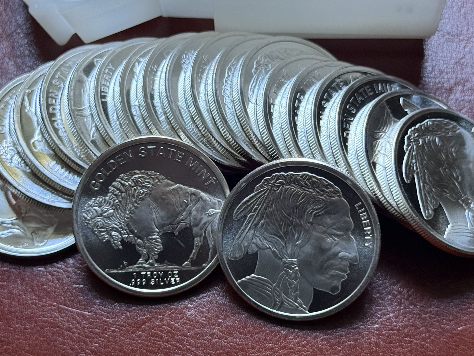 Roll of 20 silver 1 oz .999 Rounds - Buffalo - By Golden State Minting
